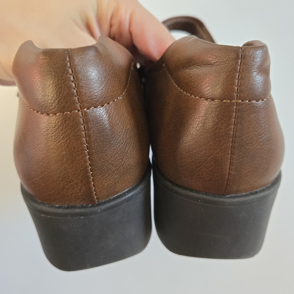 Eurosoft Women's Dalilah Mary Jane low heel in brown sz 8.5 - Picture 6 of 8